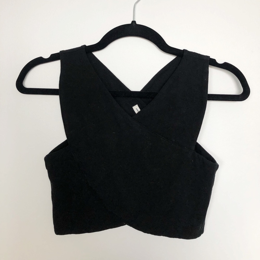 Crop Black Cross-Tank